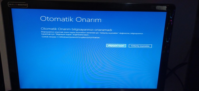 Bu neden böyle olur nasil duzelir yardim edin?