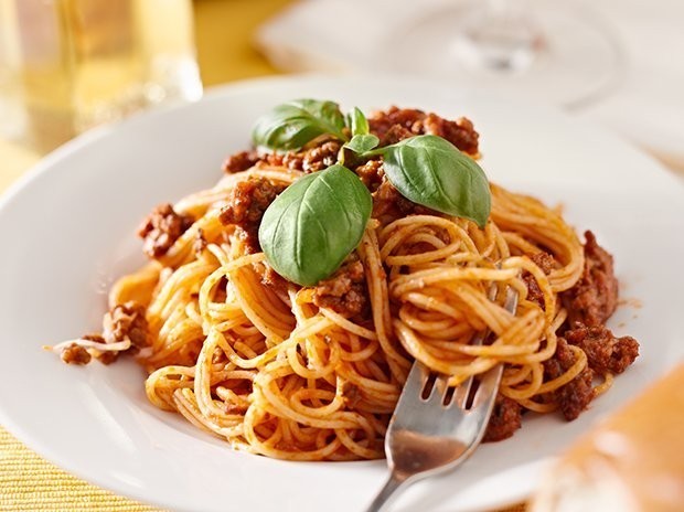 Spaghetti bolognese yapcam Öğle yemeğinde yenir mi?