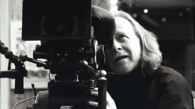 Eğer bir gün boyunca kendi hayatınızı izleyen bir film olsaydı, o filmin adı ne olurdu ve hangi sahneleri içerirdi?