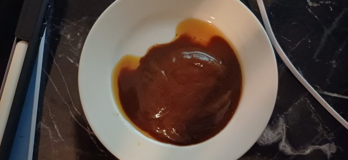 Kahve tabağında telvenin birikmesi?