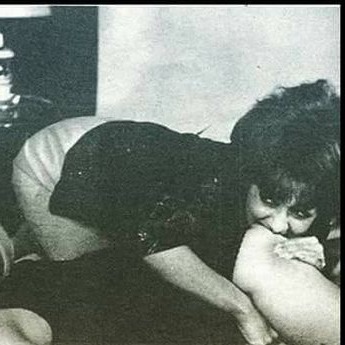 Çolpan ilhan güzel ve seksi mi?