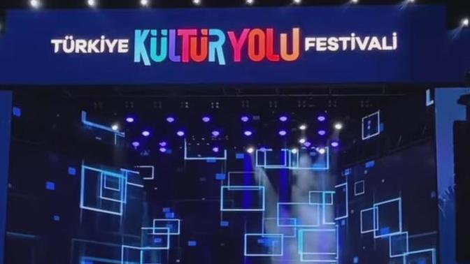 Toplumumuzda onun gibiler çoğalsın diyebileceğiniz sanatçı/ ünlü kim?