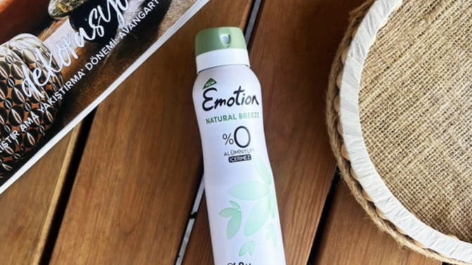 Parfümümle uyumlu ve ferah bir koku arıyorum. Parfüm kullanırken hangi deodorantı tercih etmeliyim?