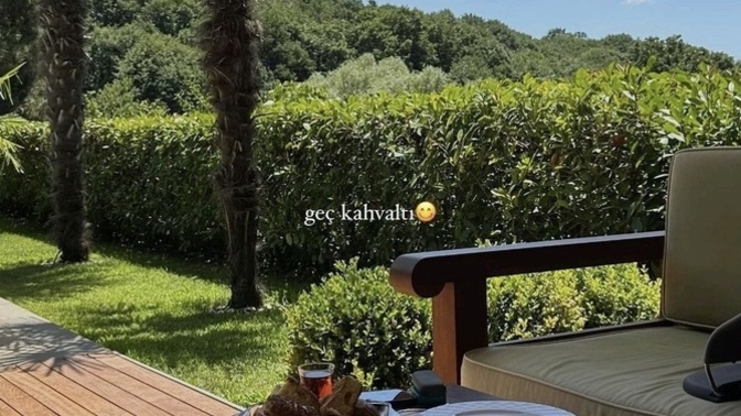 Sofrada uzun uzun oturup sohbet muhabbet etmeyi sever misiniz?