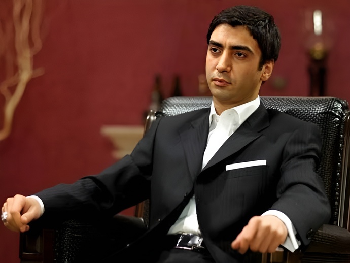 Polat Alemdarın en iyi hali hangisi?