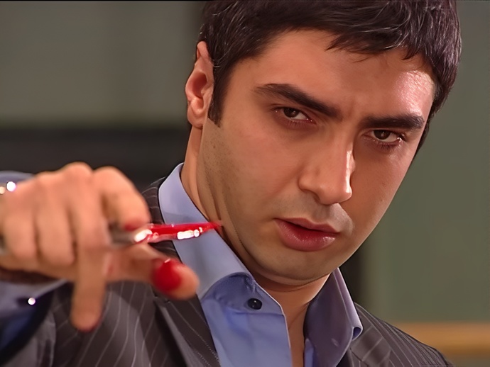 Polat Alemdarın en iyi hali hangisi?