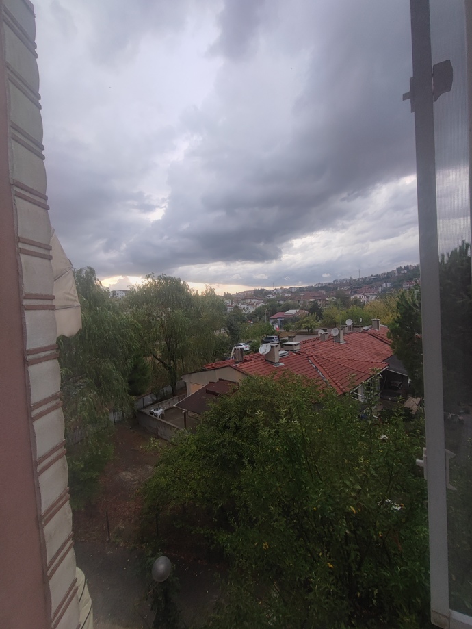 Oturduğum yerin manzarası nasıl?