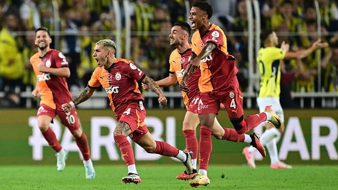 Fenerbahçe 1 - Galatasaray 3... Sarı lacivertliler şampiyonluk yarışında ağır yara aldı! Maçı nasıl buldunuz?