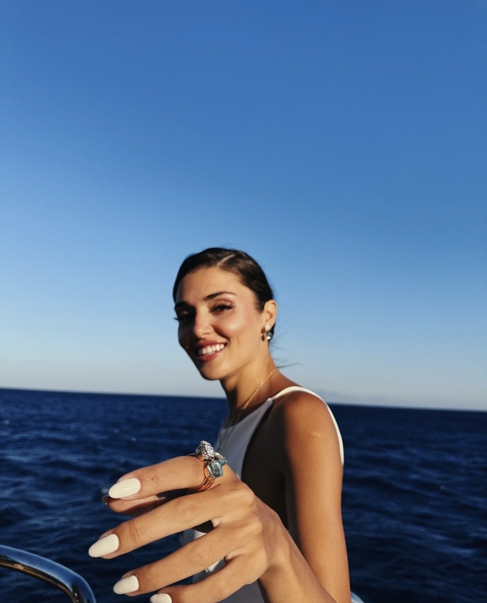 Hande erçel mi fahriye evcen daha mı güzel sizce?