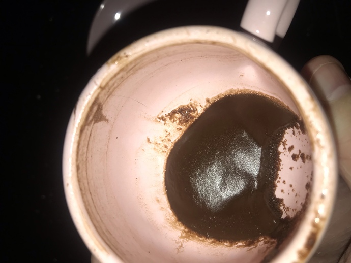 Fal bakmayı bilen var mıı?