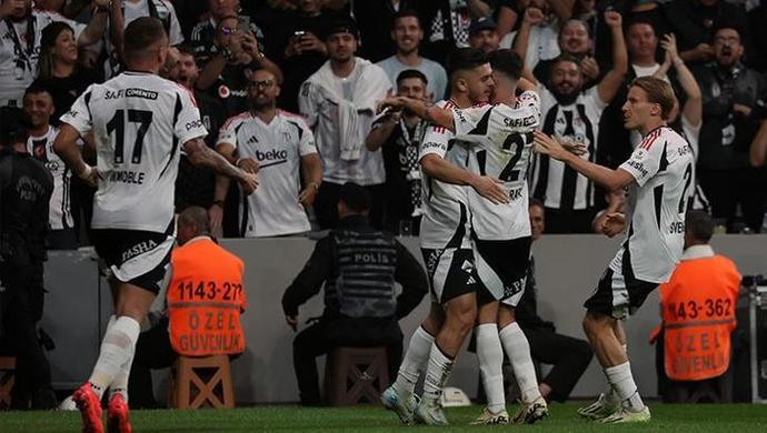 Beşiktaş 2 - Eyüpspor 1... Kartal son dakikada bulduğu golle şampiyonluk yarışında çok önemli bir 3 puan aldı! Maçı nasıl buldunuz?