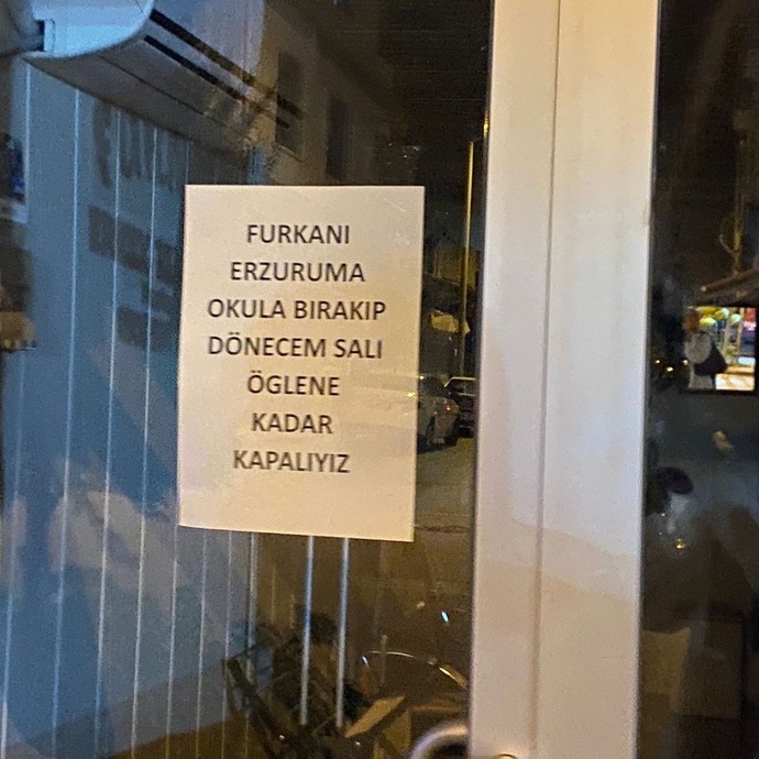 Etrafınıza gereksiz ayrıntılar verir misiniz?
