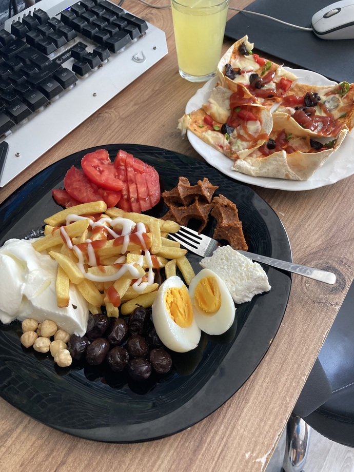 Kimler yemek yemeyi çok seviyor 🤔😋 ?