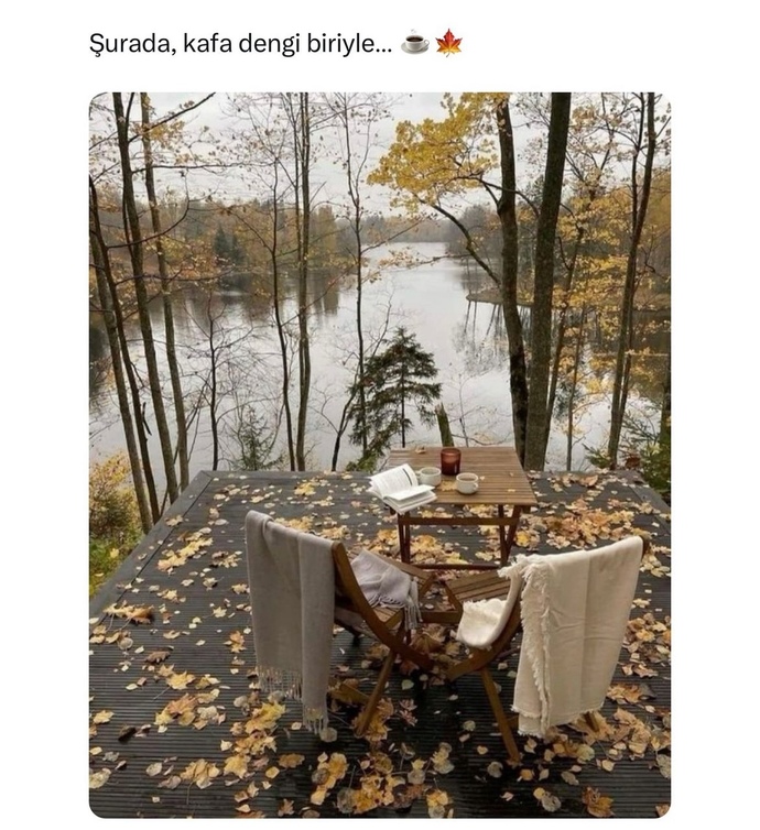 Şu an burada kiminle olup kahve içip sohbet etmek isterdiniz?