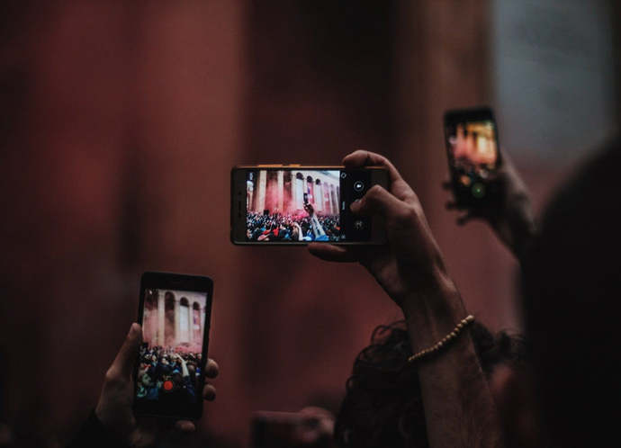 Şu an alınabilecek kamerası en iyi olan Android telefon hangisi?
