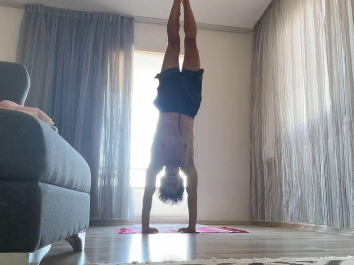 Günaydın 🌞🥰 Bugün neşeyle dolsun kalbin. Bugün havan nasıl?