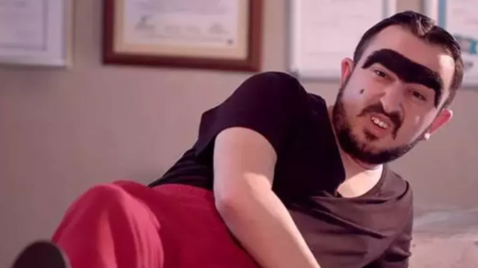 Filmkolik birine acı çektirmek için hangi filmi izletirdiniz?