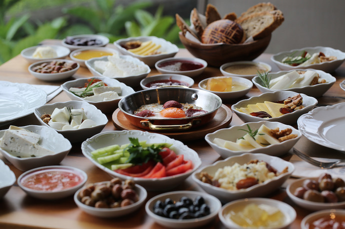 Serpme kahvaltı rejim için ideal bir başlangıç olabilir mi?