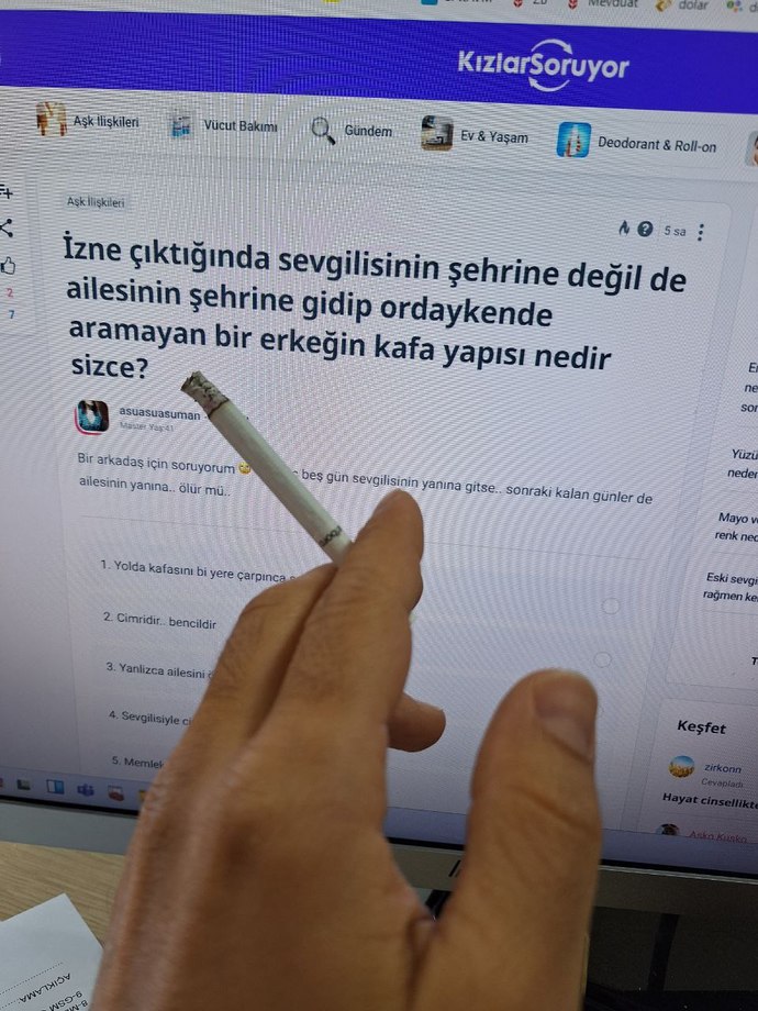 İzne çıktığında sevgilisinin şehrine değil de ailesinin şehrine gidip ordaykende aramayan bir erkeğin kafa yapısı nedir sizce?
