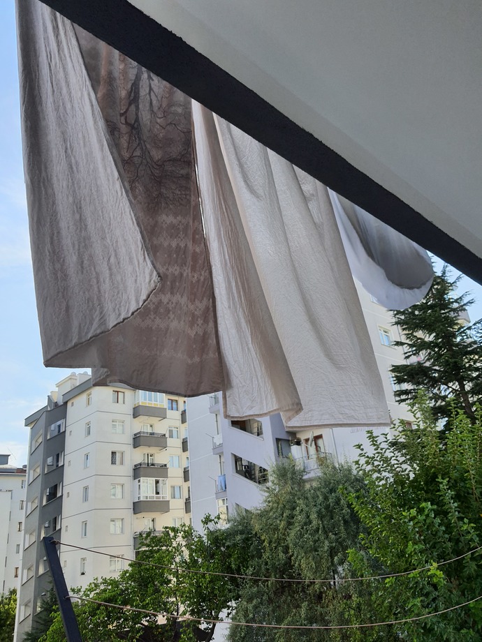 İyice arsızlığı ele aldılar hiçbir şey demeyince tepeme çıktılar bu ne ya şikayet edemez miyim ben bunları
