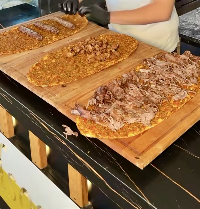 Lahmacunun içine bunlardan hangisi olsun isterdin?