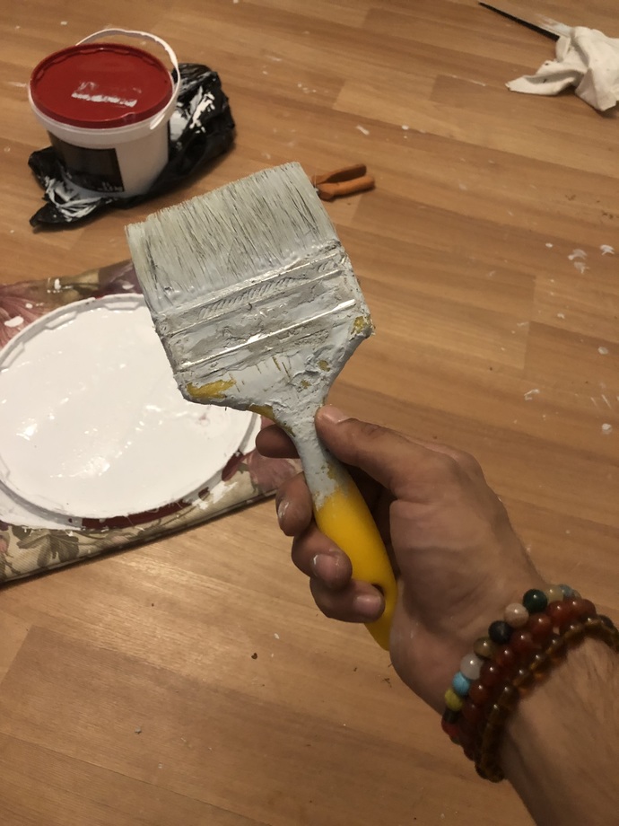 İstediğiniz renkle kusurlarınızı kapatmaya geldim, nedir senin kusurun?