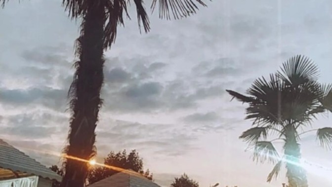 Zamanında en yakınınız olup şimdi ise yabancı olan kişiyi özlediğiniz oluyor mu?