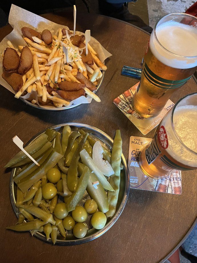 Bir kizin içme ozgurlugu varsa sevisme ozgurlugude oluyor hic dikkat ettiniz mi, Dogdugun baskici aile kader mi?