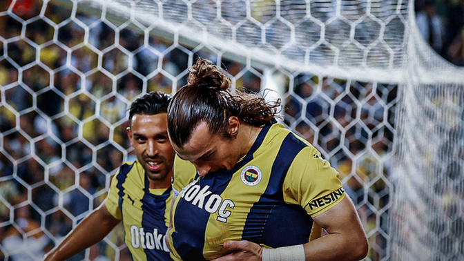 Temsilcimiz Fenerbahçe, evinde Union Saint-Gilloise'yi 2-1 mağlup etti. Fenerbahçe'nin UEFA Avrupa Ligi'ndeki başarısını nasıl buldunuz?