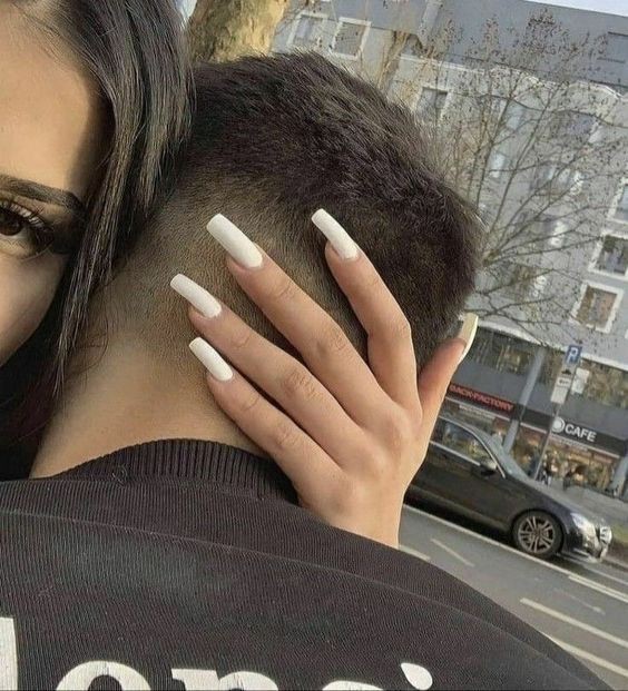 Sosyal medya hesabınızda sevgilinizle beraber fotoğraf paylaşır mısınız?