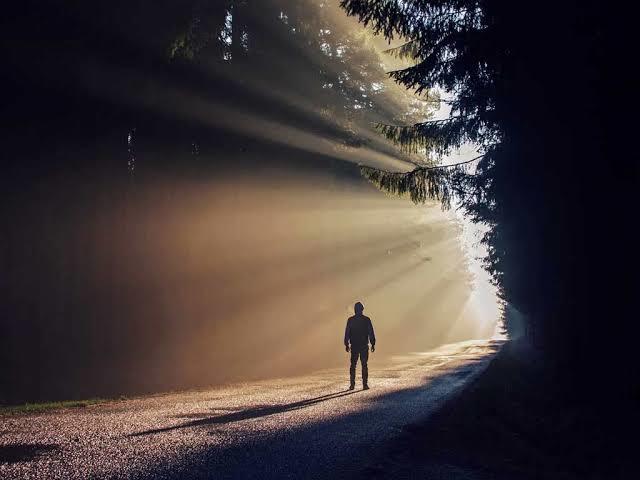 Ağır bir depresyon geçiriyorum ve hayatın anlamını arıyorum, bana bir tavsiyeniz var mı?