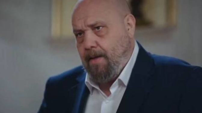 Çok zor durumda kalsanız sevmediğiniz insandan yardım ister misiniz?