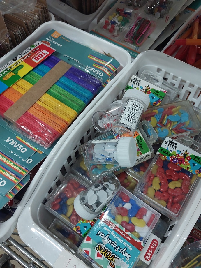 Kırtasiyeler neden çok pahalı, bir kalem 200 TL olmuş şaka mı bu?