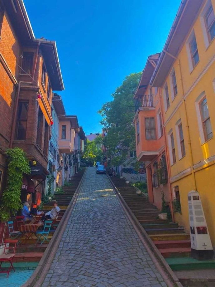 Arkadaşınızın evine giden yollar çok yorucu olsa yine de gider miydiniz?