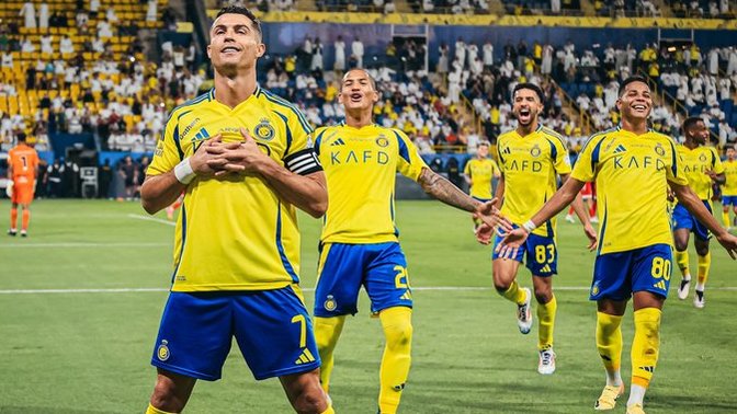 Cristiano Ronaldo, kariyerinde toplam 903 gole ulaştı. Ronado'yu sever misiniz/başarılı buluyor musunuz?