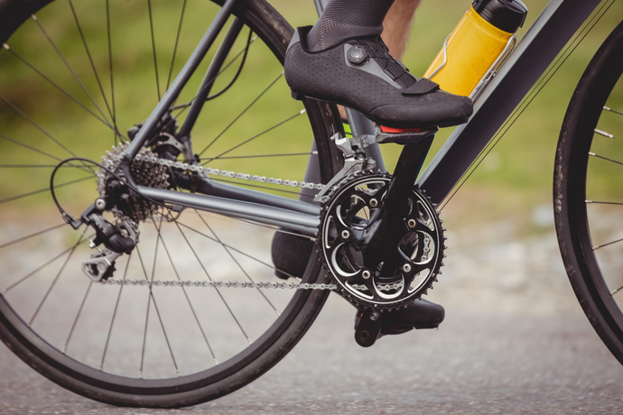 Kilitli pedal kullanan var mı?