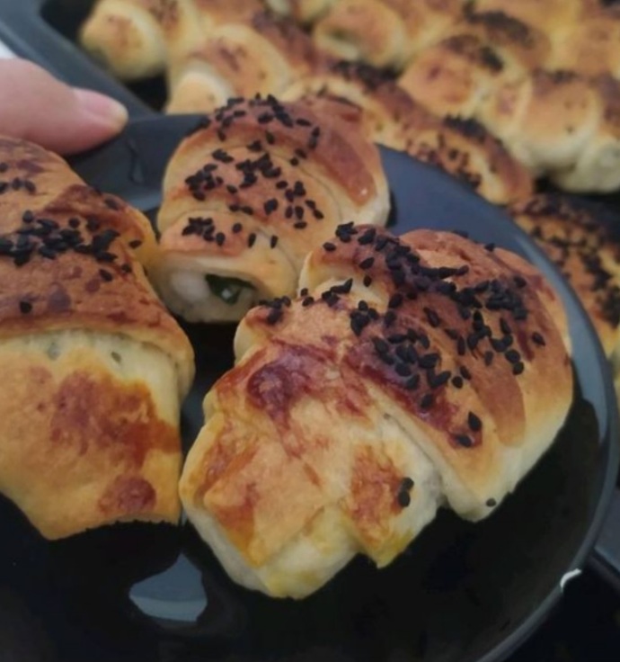 Peynirli poğaça sever misiniz?