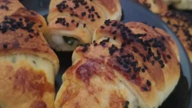 Peynirli poğaça sever misiniz?