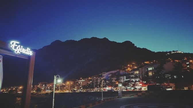 Kaç cephede birden savaşabilir "insan" dediğin?
