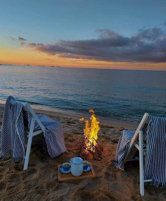 Bir tatil gününün çoğunu evde geçirmeyi mi yoksa dışarda geçirmeyi mi seversiniz?