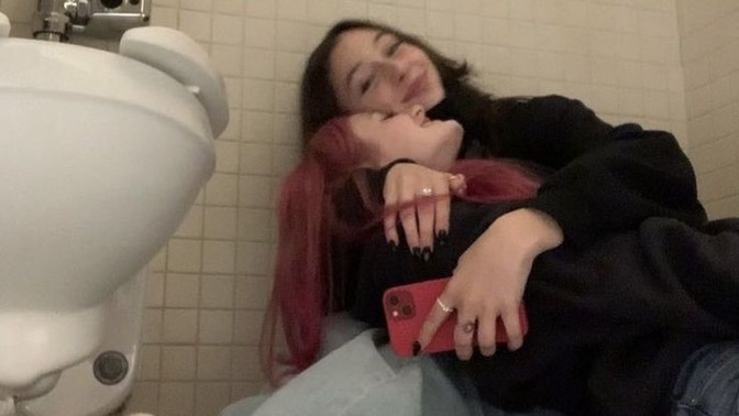 Kaç gündür başım çok kötü ağrıyo acaba hafızam mı siliniyo🙄?