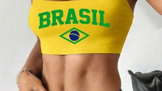 Abiii herkeste şu " brasil" yazan croplardan görüyorum herkes bunu niye giyiyor kii?