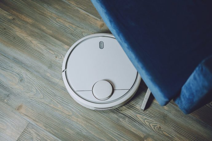 Ev temizliğinde dikey süpürge mi daha kullanışlı yoksa robot süpürge mi?