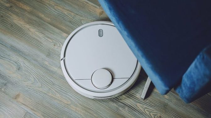 Ev temizliğinde dikey süpürge mi daha kullanışlı yoksa robot süpürge mi?
