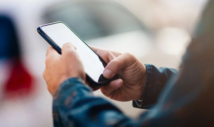 Ne kadar sürede bir telefonunu yenilersin?