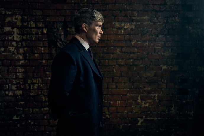 Peaky Blinders filmi için çekimler resmi olarak başlamış. İzlediğiniz bir dizi mi?