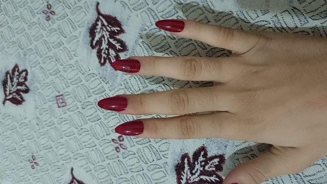 Takma tırnaklari yanlismi taktim?