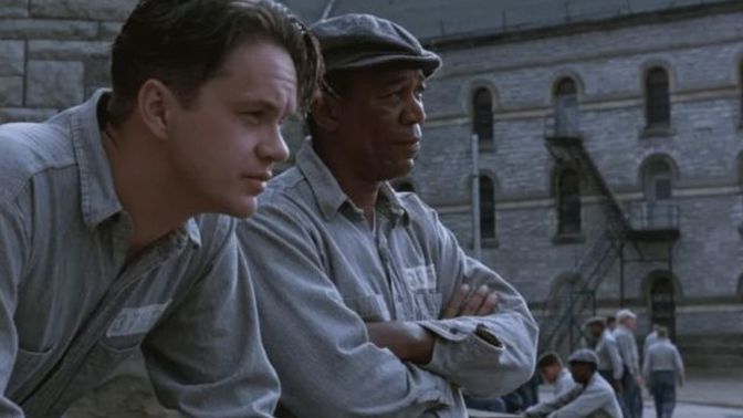 Eğer sadece bir dizi veya film izleyerek hayatını geçirmiş olsan, hangisini seçerdin?