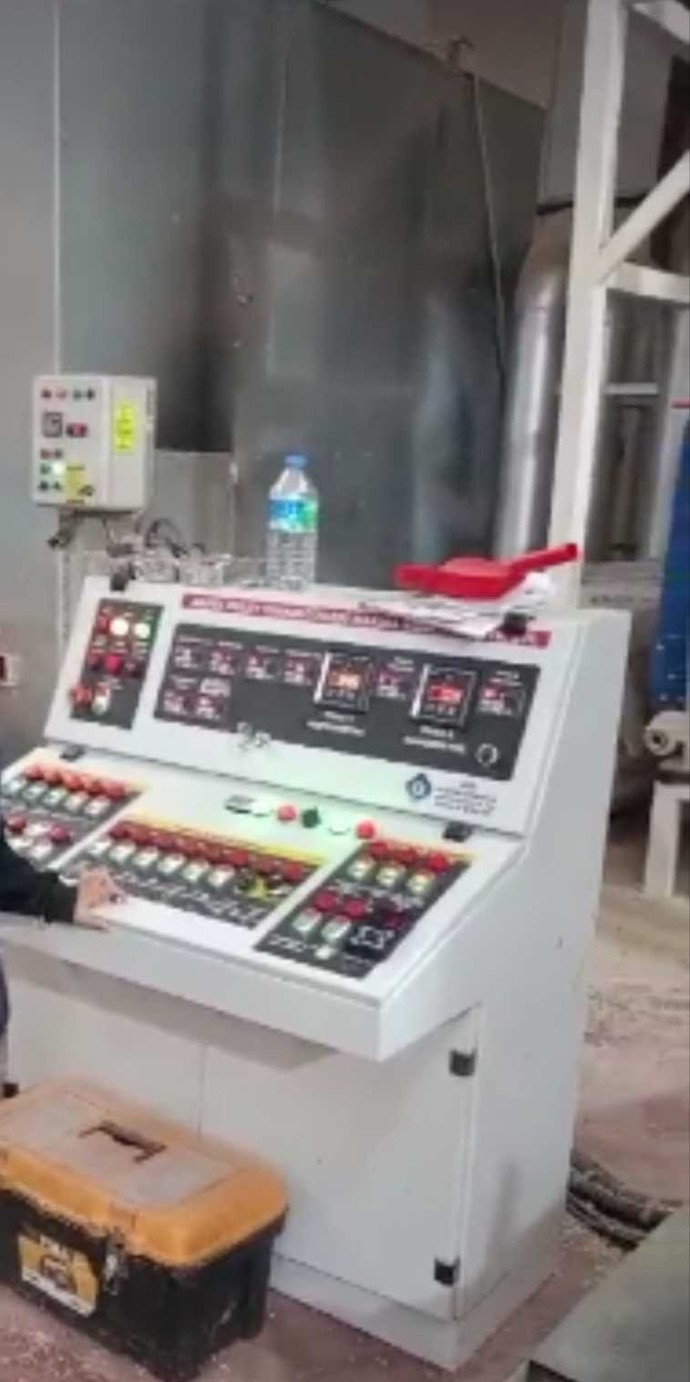 Karanlıkta yürümekten korkar mısın?