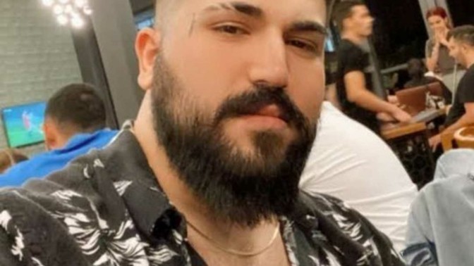 Hafif kilolu ve yapıli erkekler bı bana mı çok çekici geliyor?